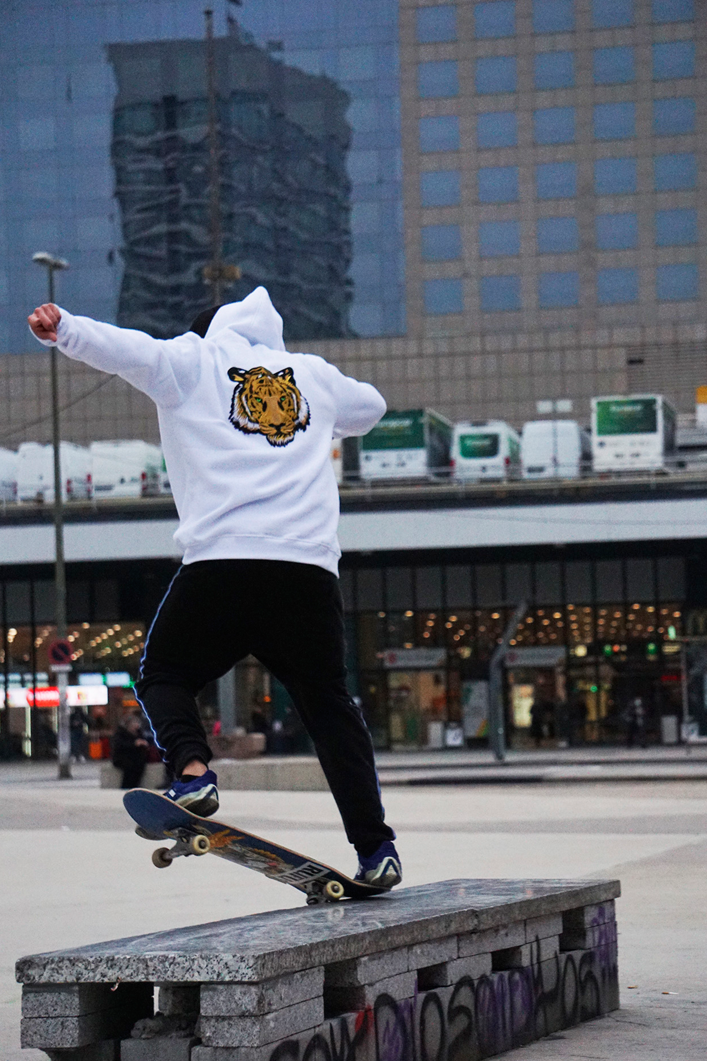 White Face Hoodie (GENDERLESS) - Tiger Soul Barcelona